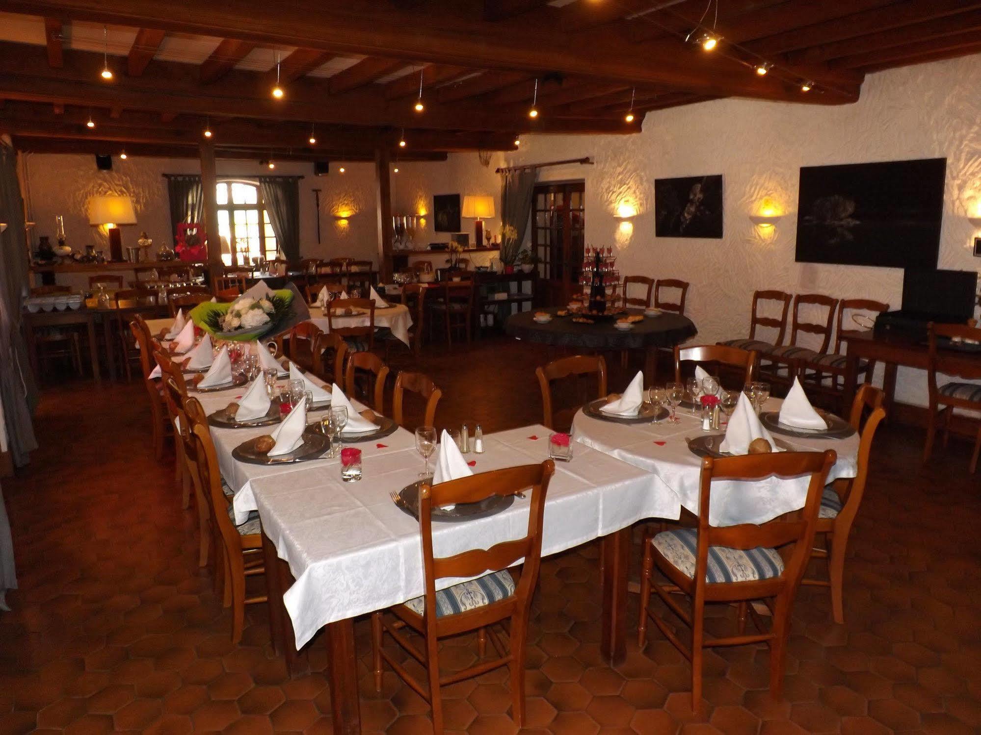 La Vieille Auberge Du Lac Saint-Agnan  Dış mekan fotoğraf